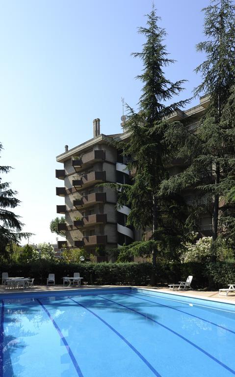 Residence Parco Salario Рим Екстер'єр фото